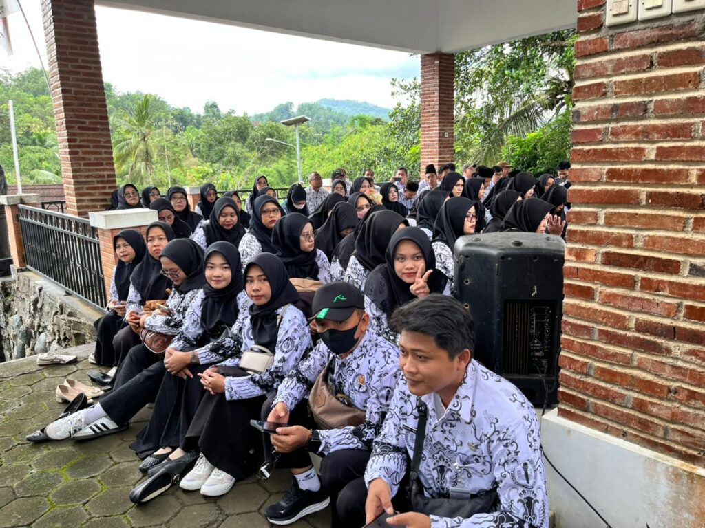 WhatsApp Image 2025-11-15 at 18.23.27